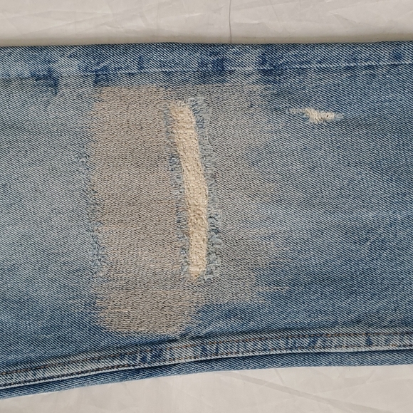 We the free woman's distressed light wash jeans size 25 - Picture 14 of 14